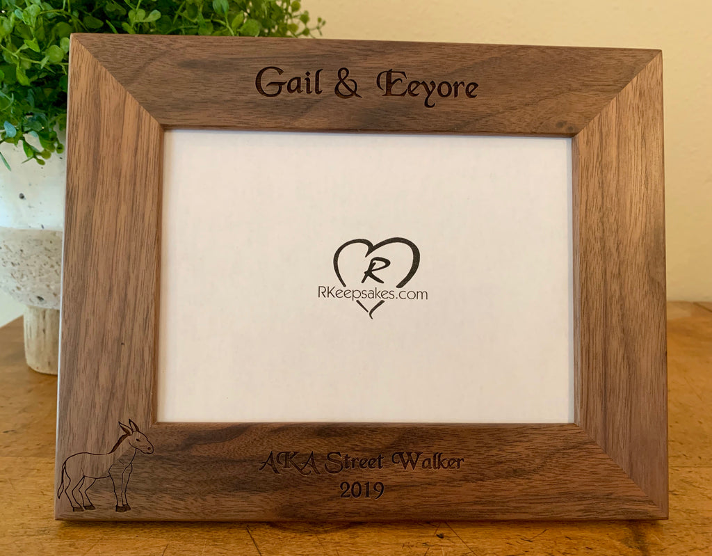 Donkey picture frame with custom text, in walnut
