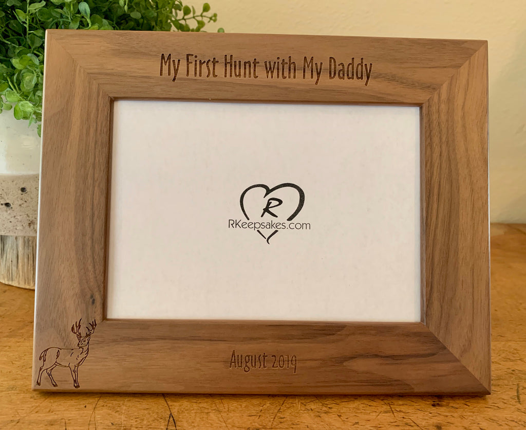 Buck picture frame with custom text and buck image engraved at the bottom