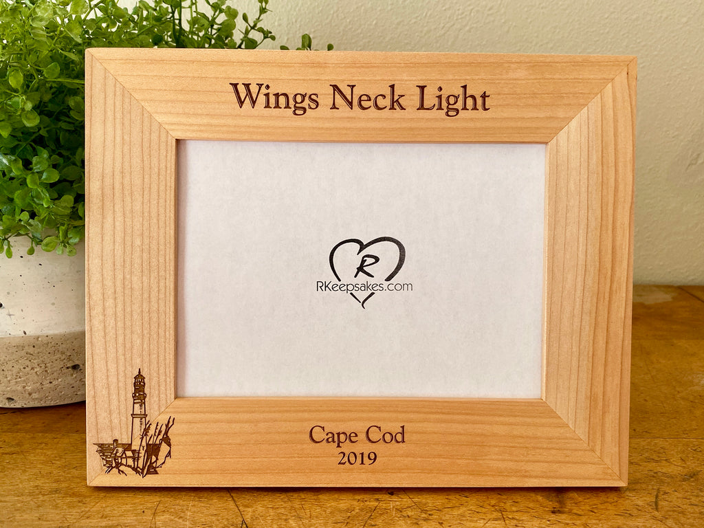 Lighthouse Picture frame with custom text engraved in alder